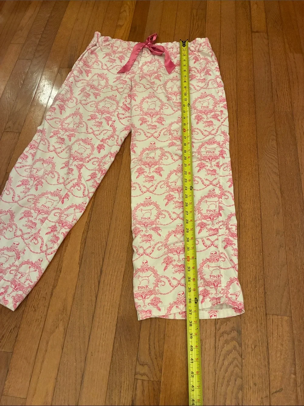 PINK Victorias Secret casual white